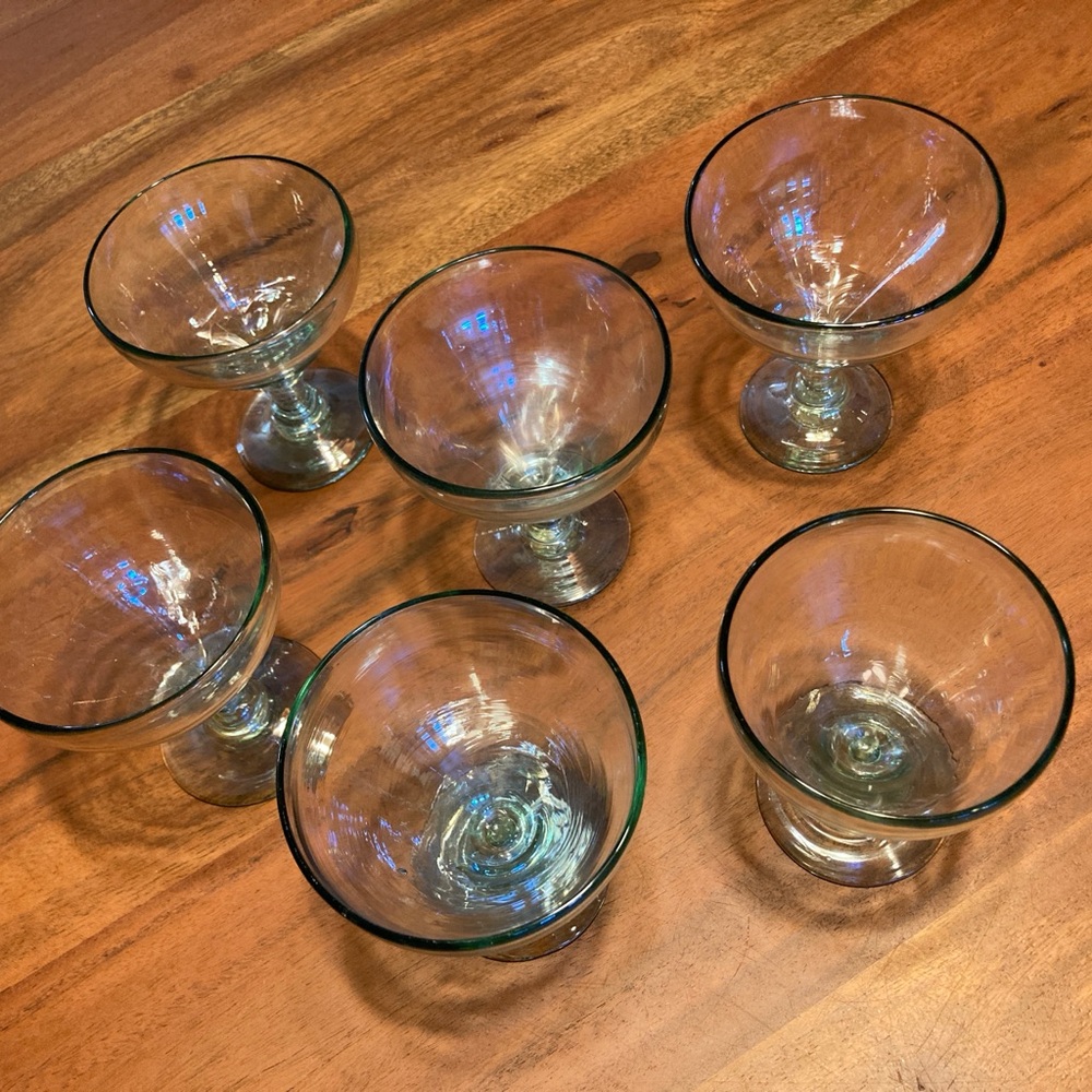 Hand blown martini margarita cocktail glasses (set of 6) - Picture 4 of 5
